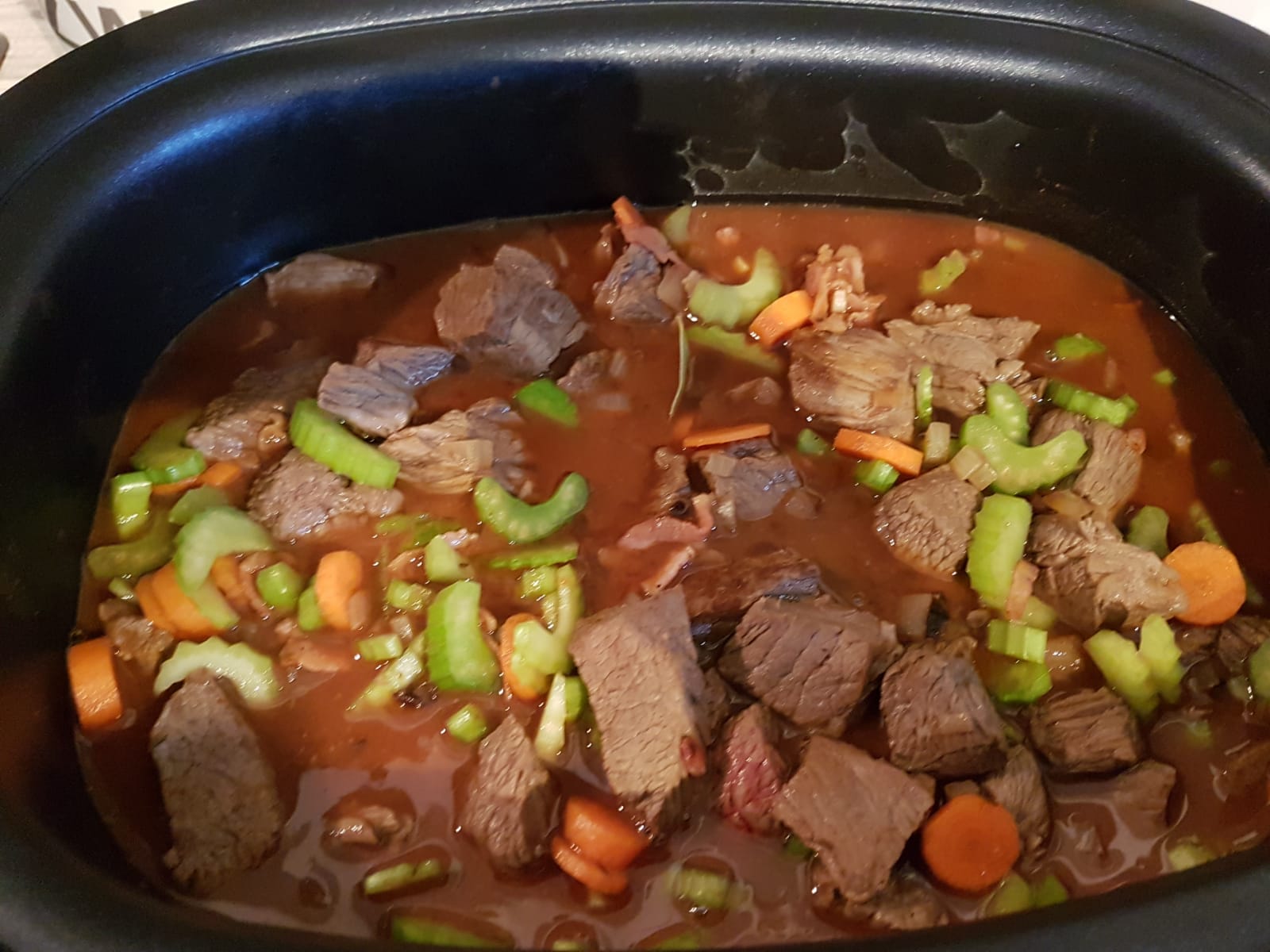 Alles in den Slow Cooker geben