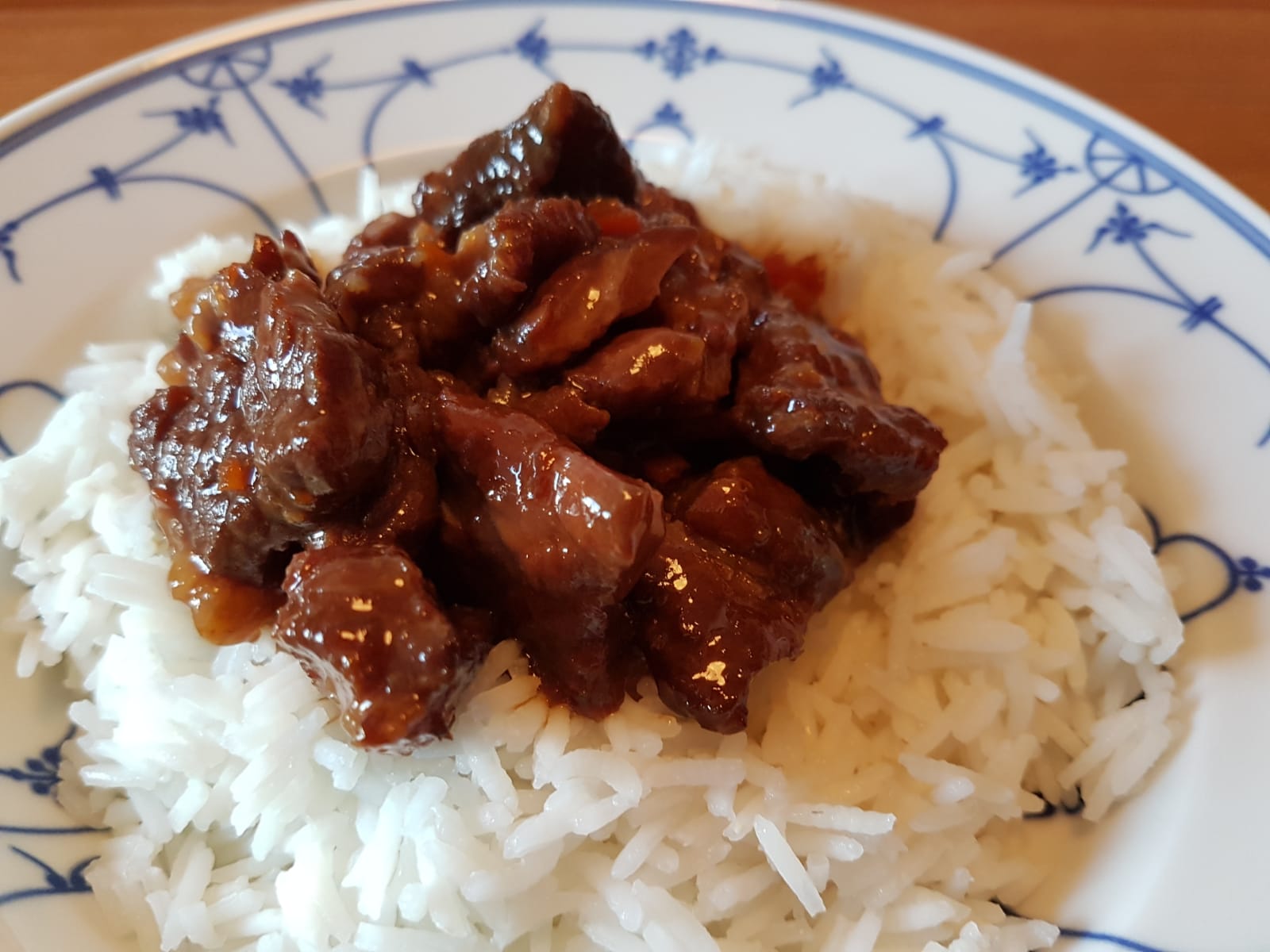 mongolisches Rindfleisch auf Basmati   Thai Reis