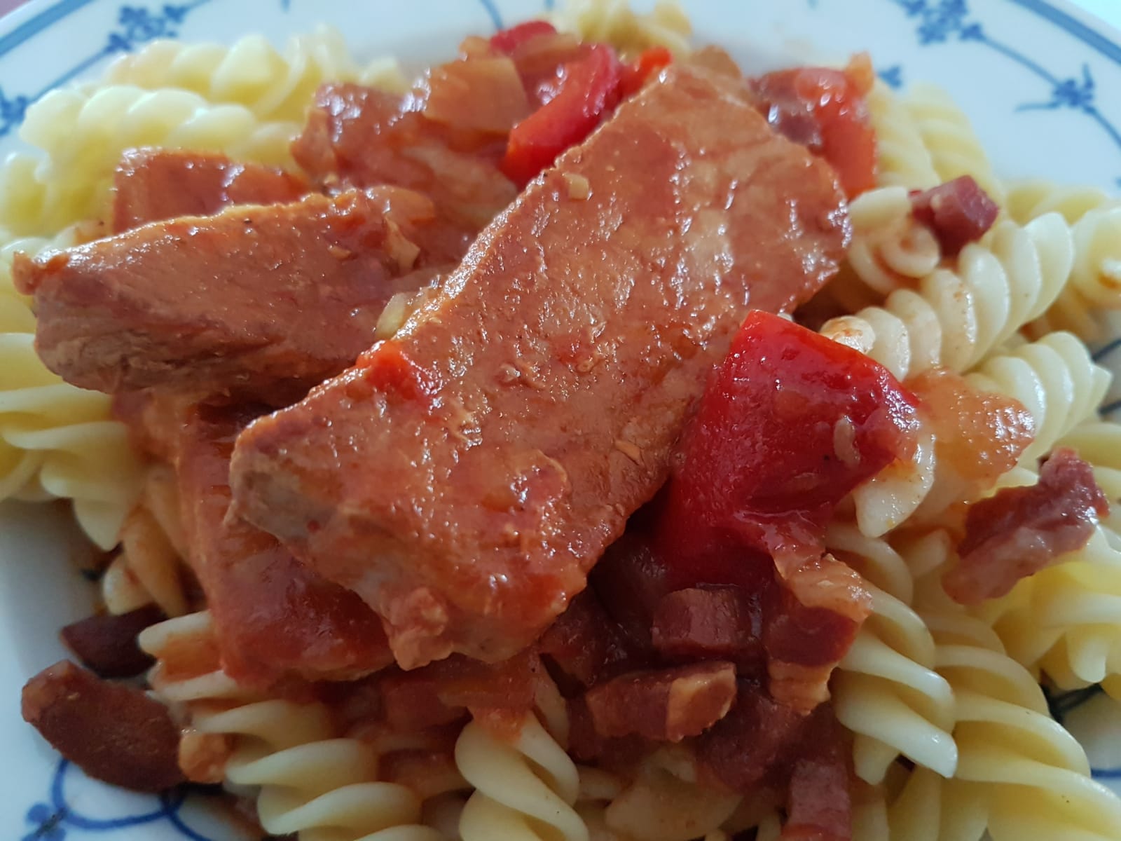 Schweinelachsbraten Schaschlik Art aus dem Slow Cooker - Rezept