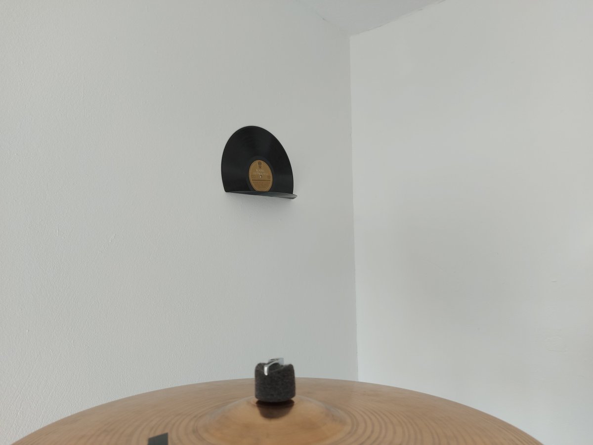 Wie du aus einer Schallplatte ein Deko Regal bauen&nbsp;kannst