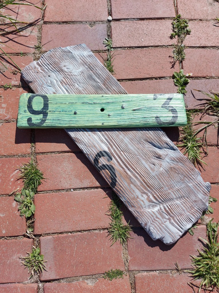 Uhr mit maritime Deko