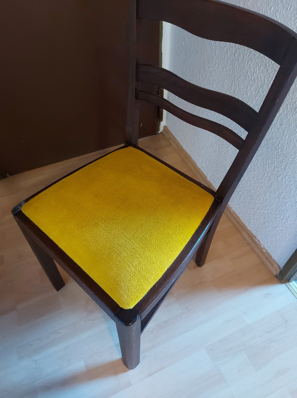 Stuhl upcycling Stuhlpolster&nbsp;färben